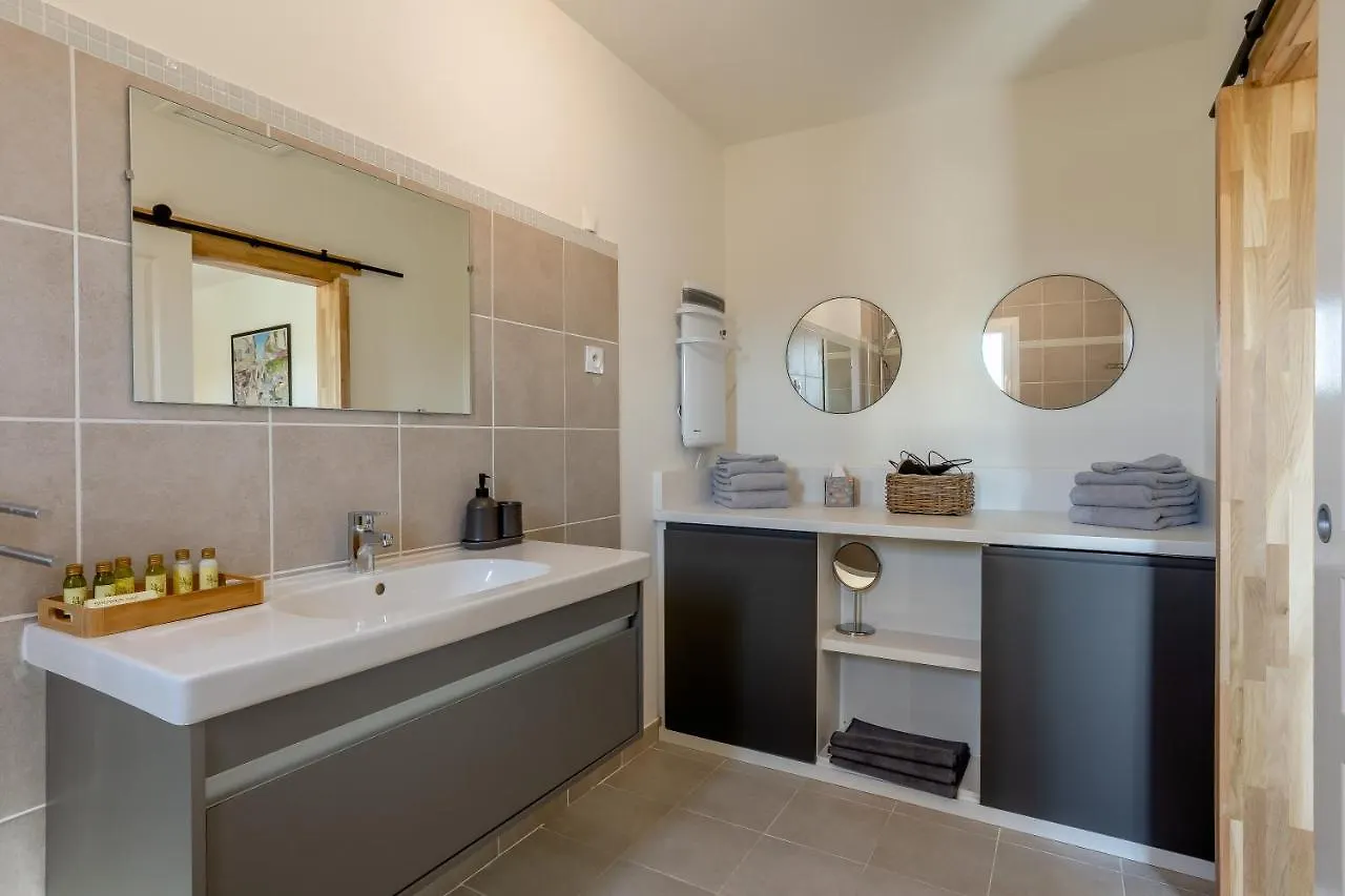 Domitia Roussillon Appartement Luberon Apartment